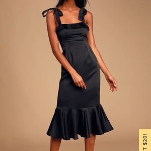 Lulu’s Satin Tie Midi Dress SZ Med